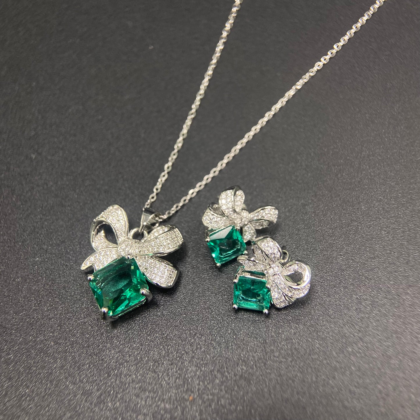 s925 silver emerald two-piece set