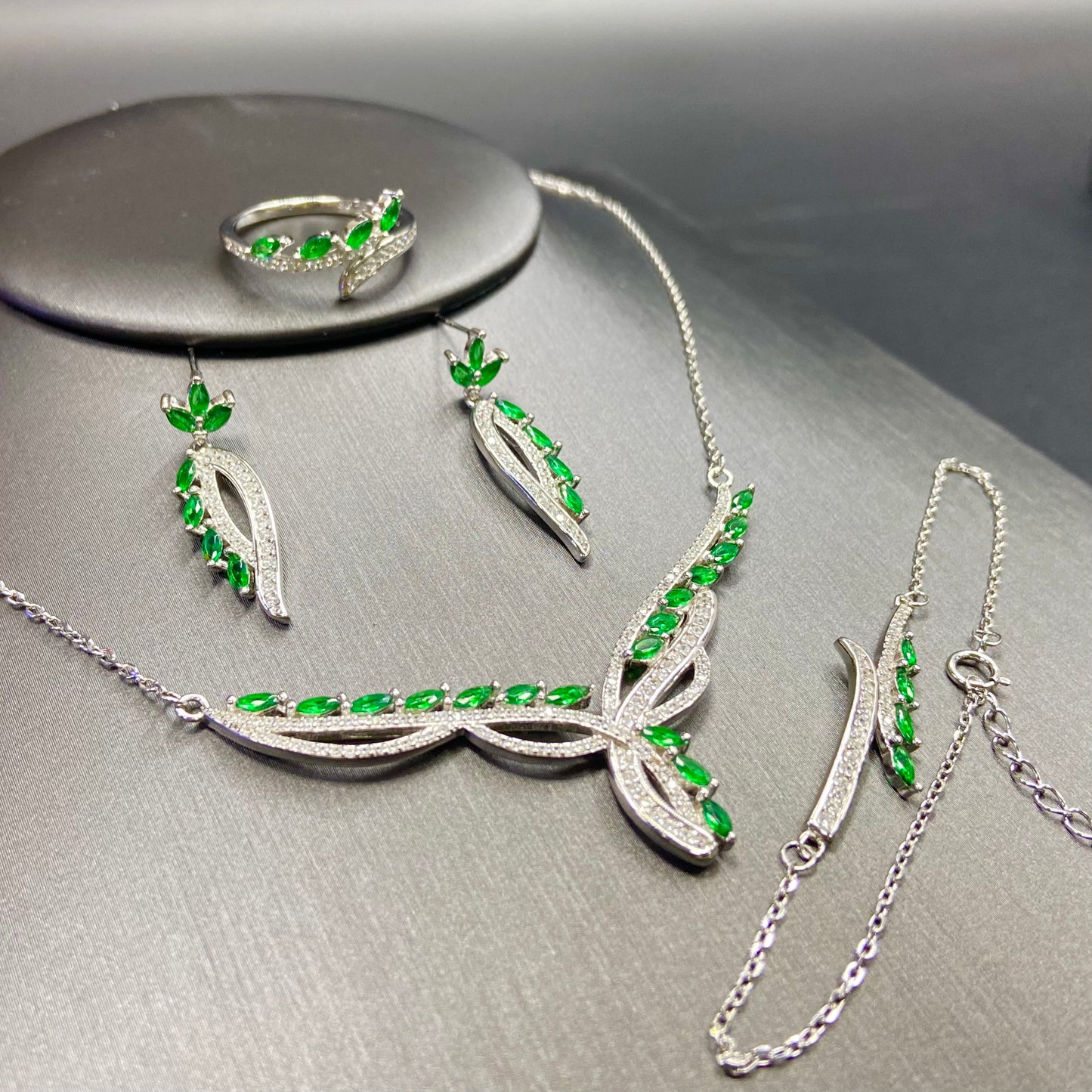 s925 silver emerald four-piece set